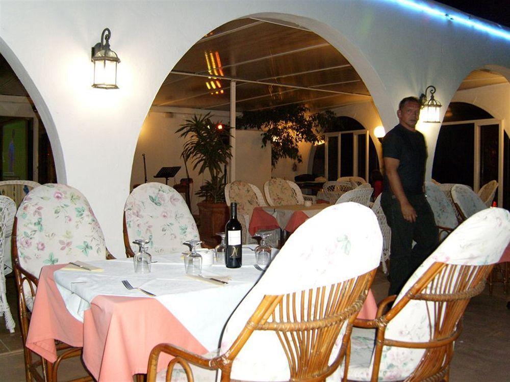 Hostal Talamanca Cala D´Or Buitenkant foto