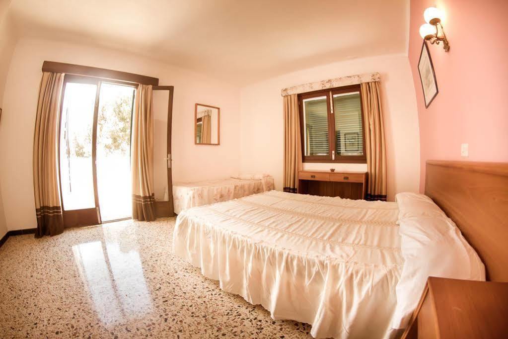 Hostal Talamanca Cala D´Or Buitenkant foto