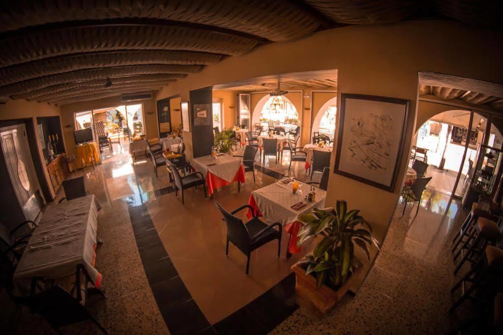 Hostal Talamanca Cala D´Or Buitenkant foto