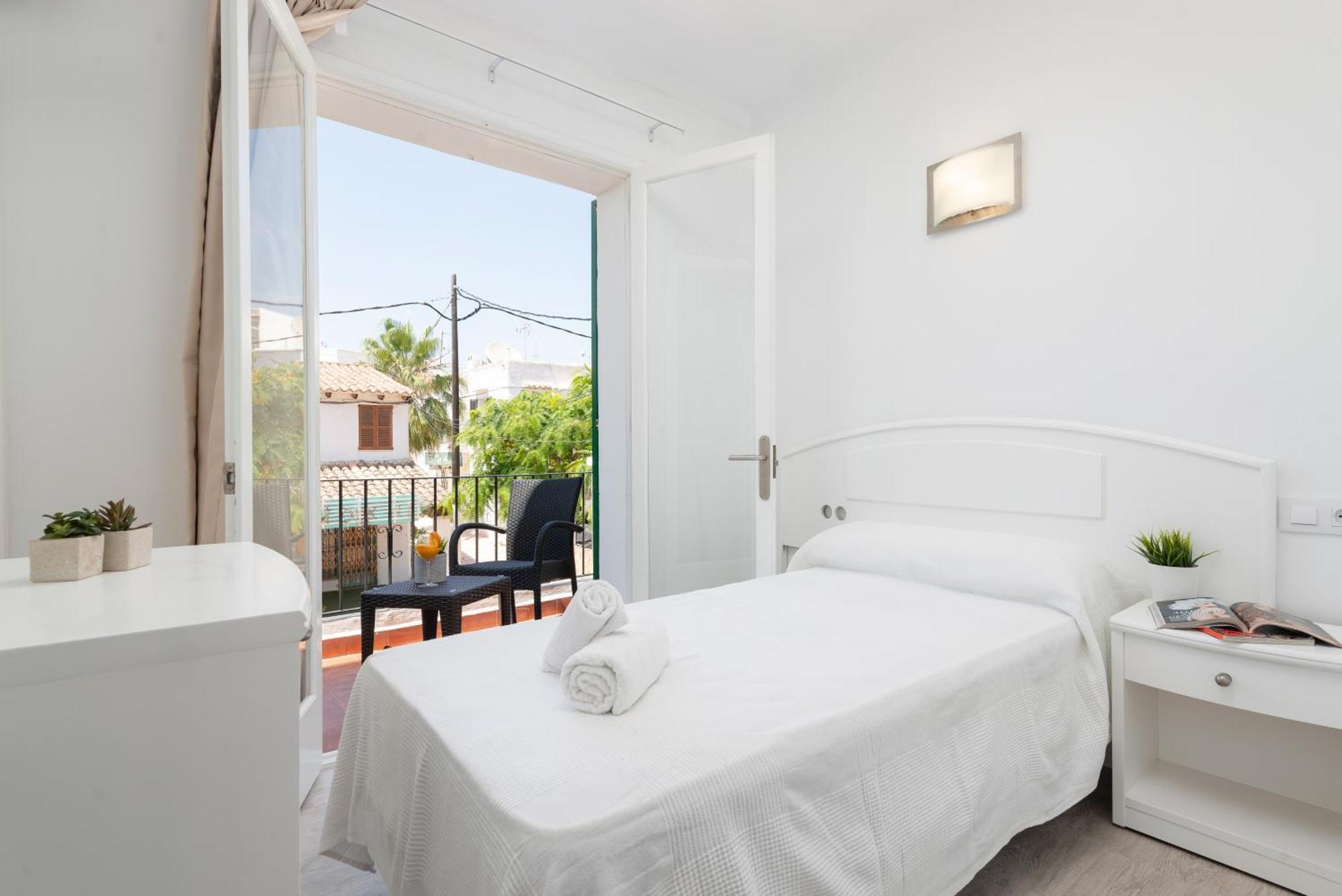 Hostal Talamanca Cala D´Or Buitenkant foto